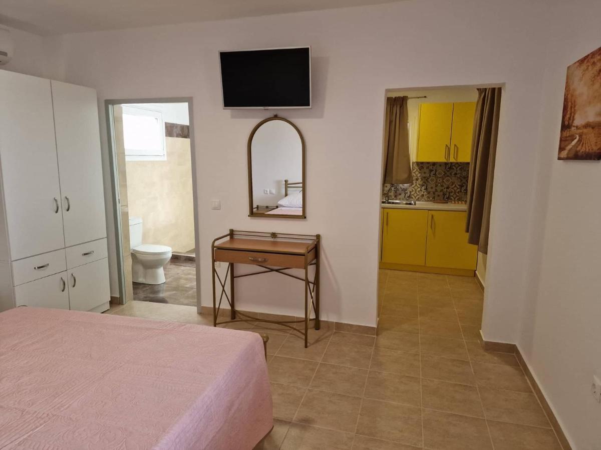 Appartement Solymar Prive à Archangelos  Extérieur photo